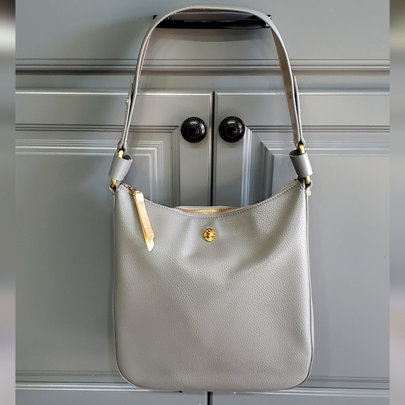 Anne Klein Handbags - Ann Klein Gray Manmade Material Shoulder Bag⚜️🖤⚜️